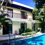 Rent 3 bedroom house of 350 m² in Khlong Tan Nuea