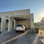Rent 3 bedroom house of 227 m² in Dubai