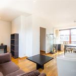 Appartement de 79 m² avec 1 chambre(s) en location à Auderghem