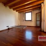 Rent 5 bedroom house of 200 m² in Arcugnano