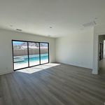 Rent a room of 293 m² in La Quinta