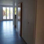 Miete 4 Schlafzimmer wohnung von 80 m² in Blonay - Saint-Légier