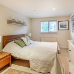 Rent 6 bedroom house in Bracknell