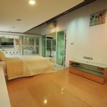 Rent 5 bedroom house of 625 m² in Bang Na Tai