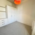 Rent 2 bedroom flat in Clevedon
