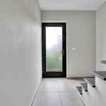 Huur 3 slaapkamer huis van 461 m² in Maaseik