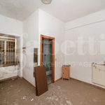 Rent 5 bedroom house of 360 m² in Roma