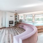 Rent 7 bedroom house of 238 m² in Almada