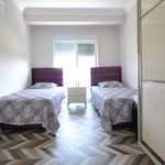 Antalya konumunda 4 yatak odalı 210 m² ev