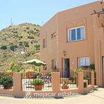 Alquilo 3 dormitorio casa de 450 m² en Almería