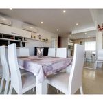 Rent 4 bedroom house of 200 m² in Marbella