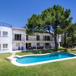 Rent 5 bedroom house of 485 m² in Marbella