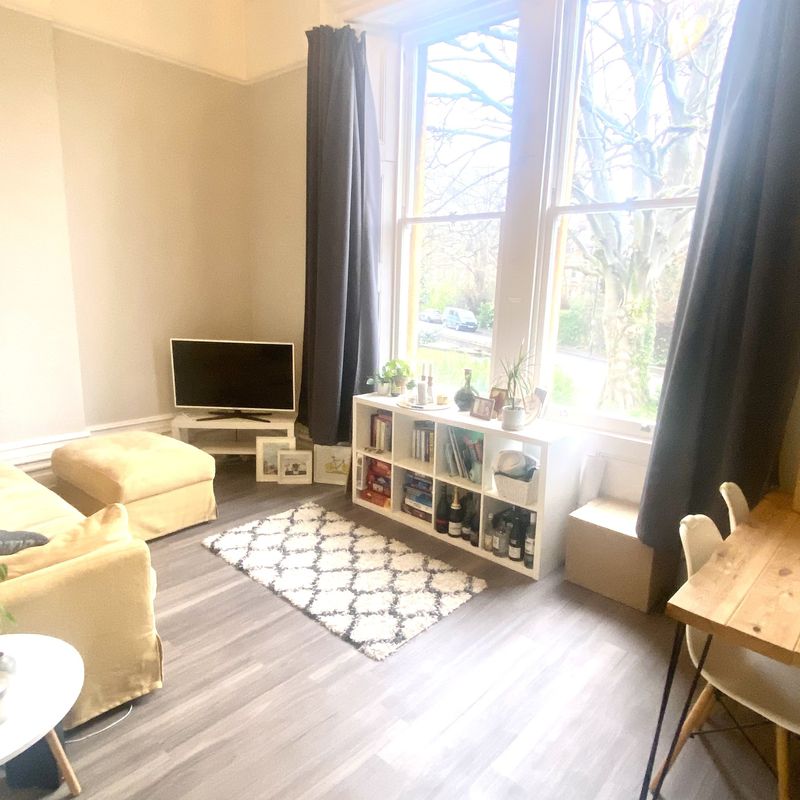 1 bedroom property to let in Pembroke Road, Clifton, Bristol - £1,300 pcm Victoria Park