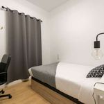 Rent a room of 116 m² in València