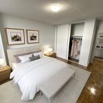 Rent 2 bedroom apartment of 82 m² in Toronto