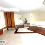 Rent 4 bedroom apartment of 134 m² in Palermo