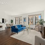 Rent 1 bedroom apartment of 102 m² in New York