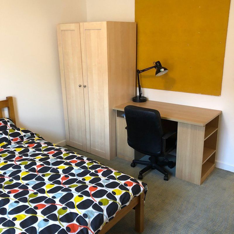 2 Bed Apartment at A7 - A8, Albany Court, United Kingdom Tromode