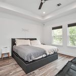 Rent 3 bedroom apartment of 164 m² in Houston