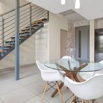 Rent 1 bedroom house of 97 m² in Johannesburg