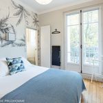 Rent 2 bedroom apartment of 65 m² in Paris