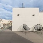 Alquilo 2 dormitorio apartamento de 105 m² en Madrid