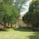 Rent 2 bedroom house of 1200 m² in Johannesburg