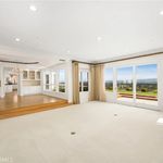 Rent 6 bedroom apartment of 596 m² in Irvine
