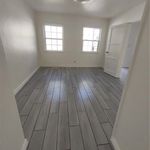 Rent 1 bedroom apartment of 55 m² in Van Nuys