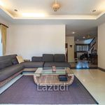 Rent 3 bedroom house of 255 m² in Rawai