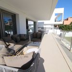 Rent 5 bedroom house of 550 m² in Marbella