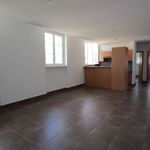 Appartement de 94 m² avec 6 chambre(s) en location à Zimming