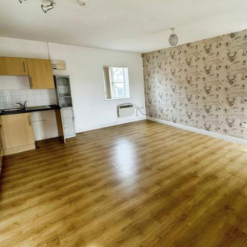 Flat to rent in Waverley Court, Thorne, Doncaster DN8 Sandtoft