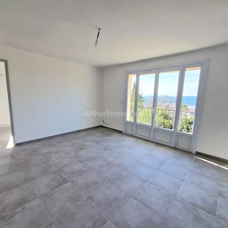 Louer appartement de 3 pièces 86 m² 1 100 € à Draguignan (83300) : une annonce Arthurimmo.com