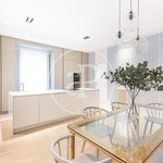Rent 3 bedroom apartment of 200 m² in madrid