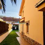 Rent 4 bedroom house of 240 m² in Ribadesella