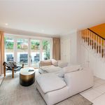 Rent 5 bedroom house of 269 m² in London