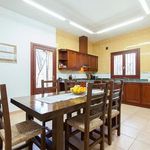 Rent 6 bedroom house of 350 m² in Manacor