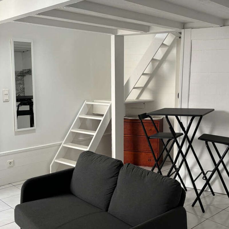 Location appartement 1 pièce 17 m² Urrugne (64122)