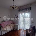 Affitto 5 camera appartamento di 222 m² in Palermo