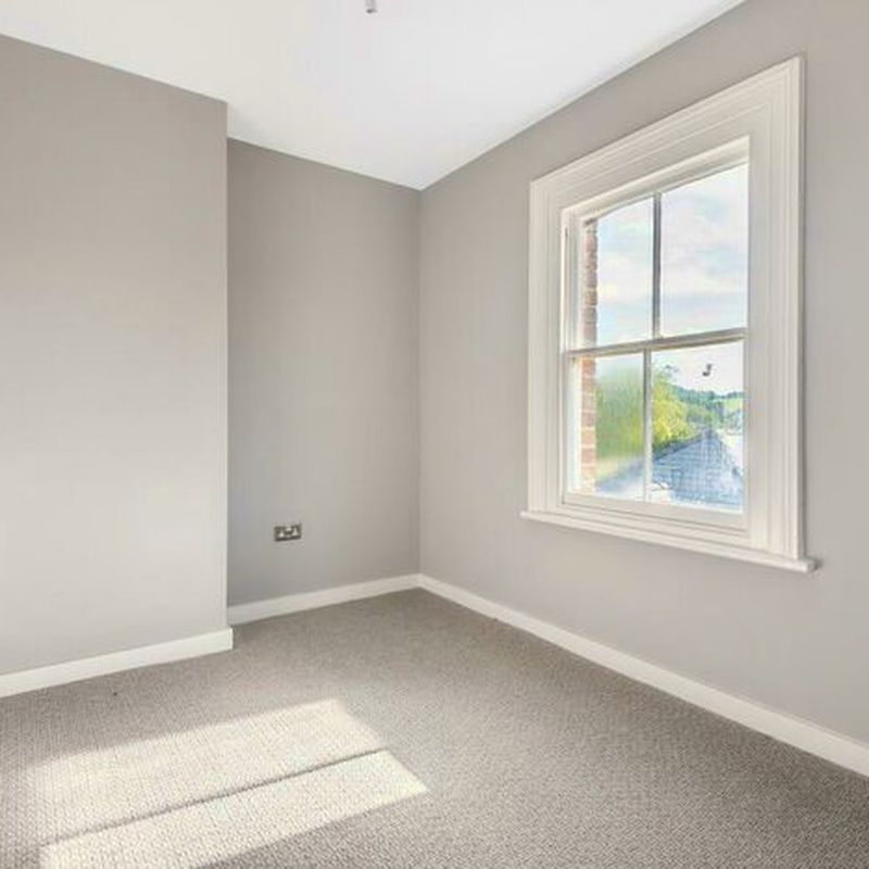 2 Bedroom Apartment To Rent In Llandrindod Wells, Powys, LD1