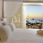Rent 6 bedroom apartment of 270 m² in Saronida
