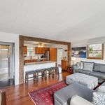 Rent 2 bedroom house of 120 m² in Hampton Bays