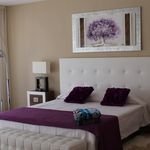 Rent 6 bedroom house of 781 m² in Marbella