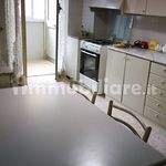 Affitto 5 camera appartamento di 160 m² in Taranto
