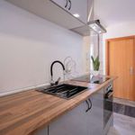 Rent 3 bedroom apartment of 130 m² in Vila Nova de Gaia