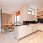 Rent 4 bedroom flat of 175 m² in Edinburgh