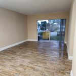 Rent 3 bedroom apartment of 918 m² in West Palm Beach