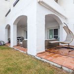 Rent 3 bedroom apartment of 185 m² in Marbella