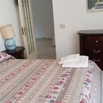 Rent 2 bedroom apartment in Naples